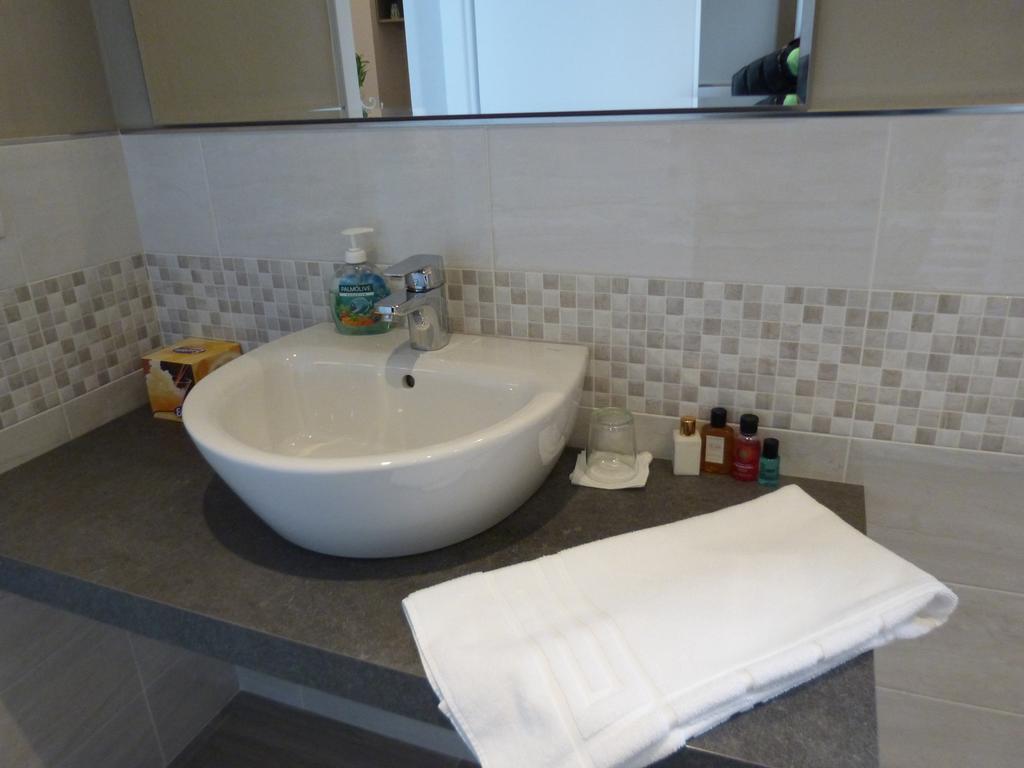 Ca' Da Valeria One Apartment Chiavari Luaran gambar